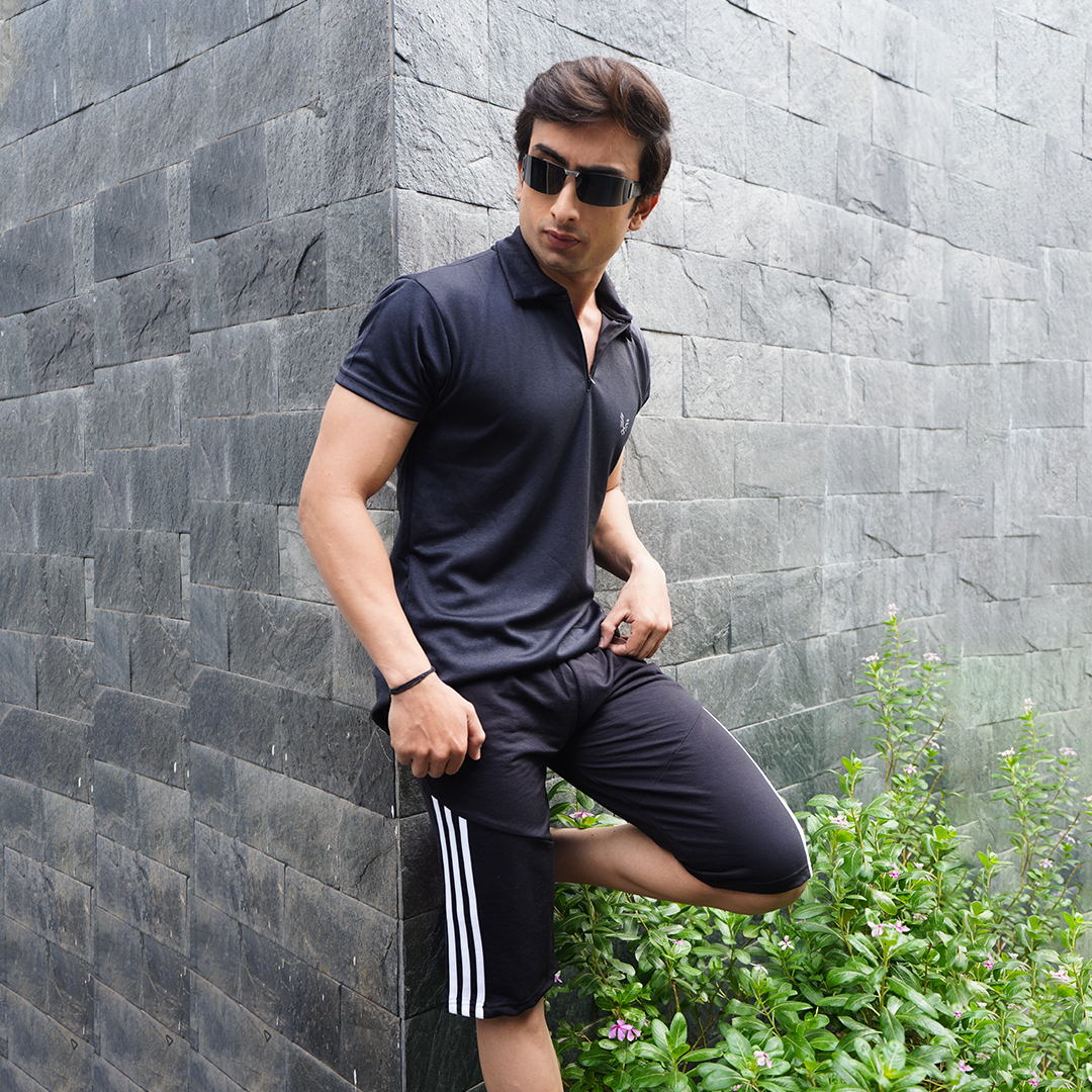 Uzarus fashion and clothing