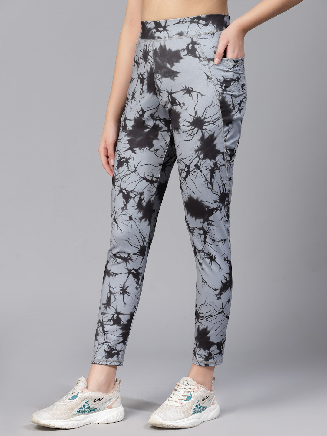 Printed workout pants deals