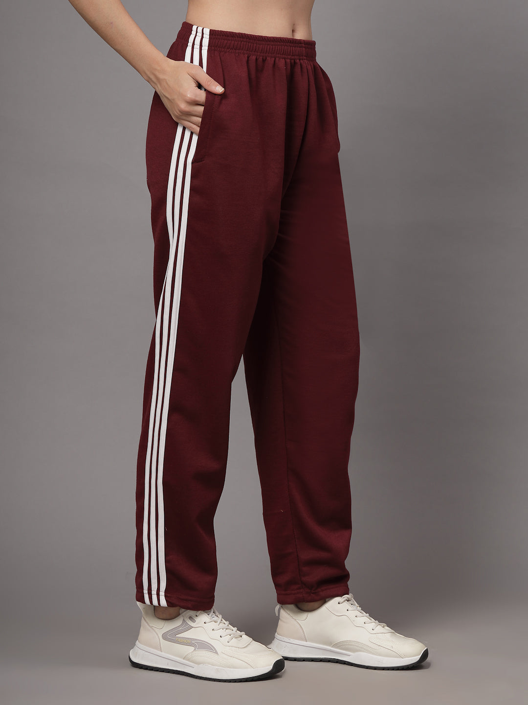 UZARUS CozyStride Women's Regular Fit Heavy Weight Fleece-Lined Winter Track Pants