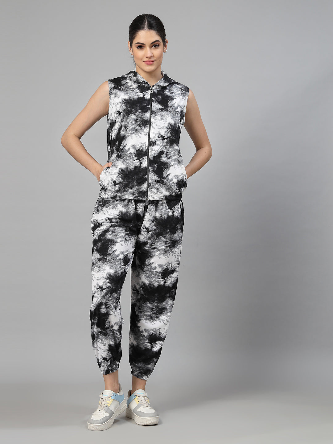 UZARUS Women's Relaxed Fit & Stretchable With Hoodie Neck Workout Jacket & Bottom Sets, Sleeveless Tracksuit Co-ord Set