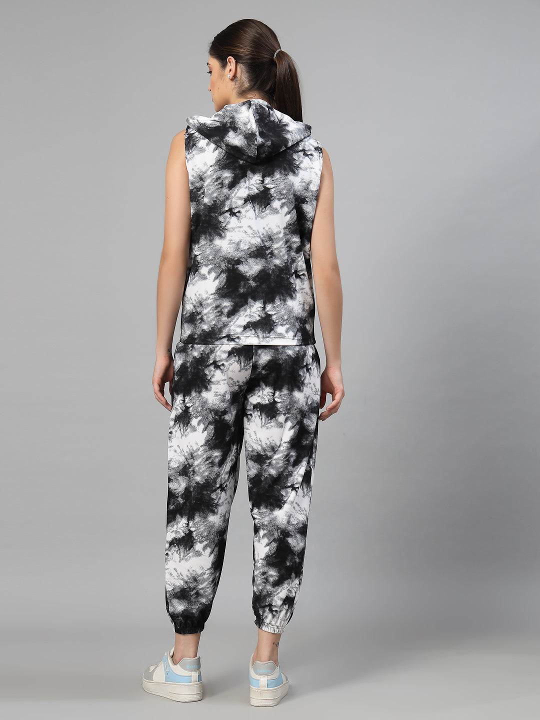UZARUS Women's Relaxed Fit & Stretchable With Hoodie Neck Workout Jacket & Bottom Sets, Sleeveless Tracksuit Co-ord Set