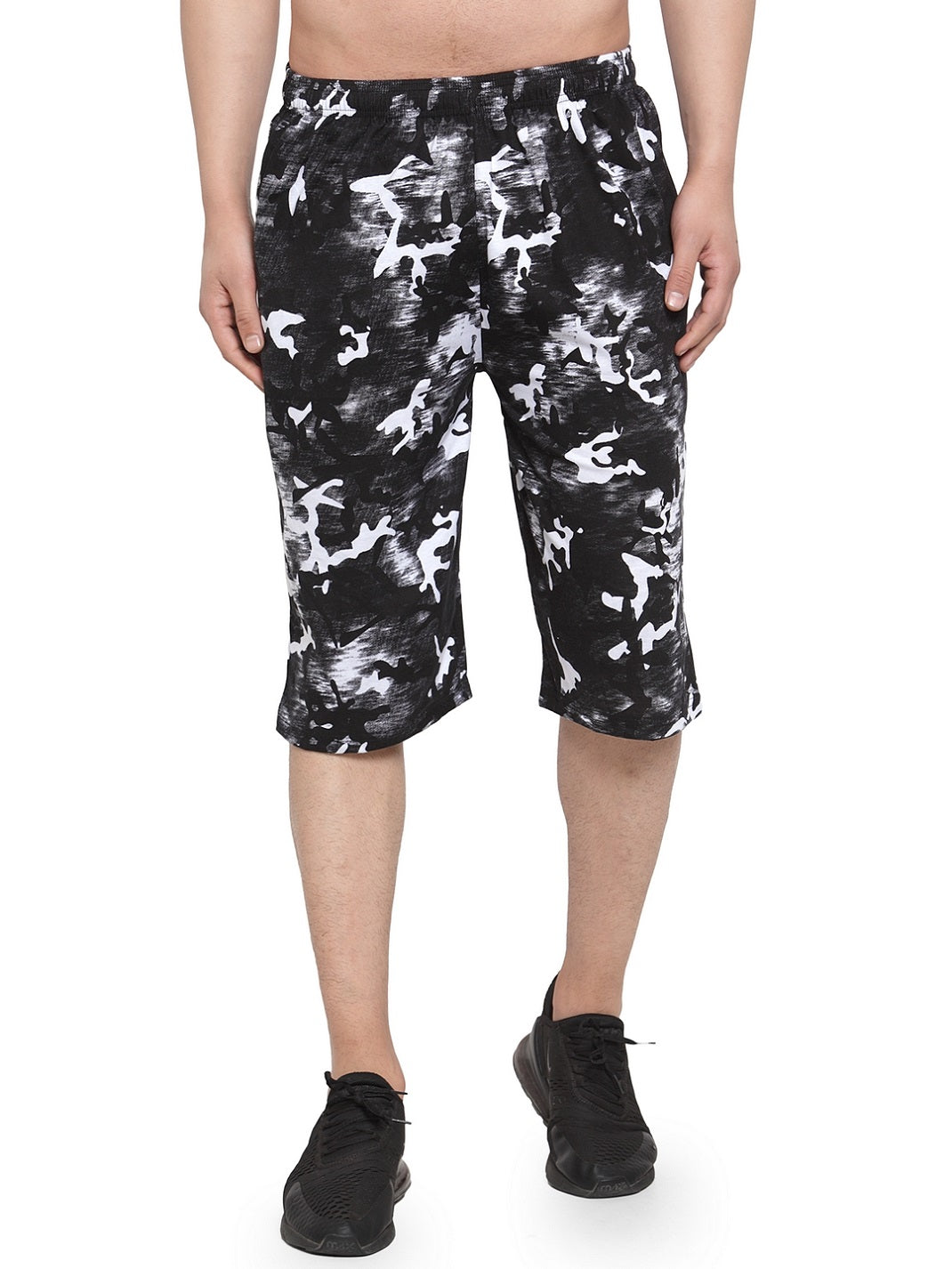 Men's Cotton Three Fourth Capri Shorts With Two Zippered Pockets