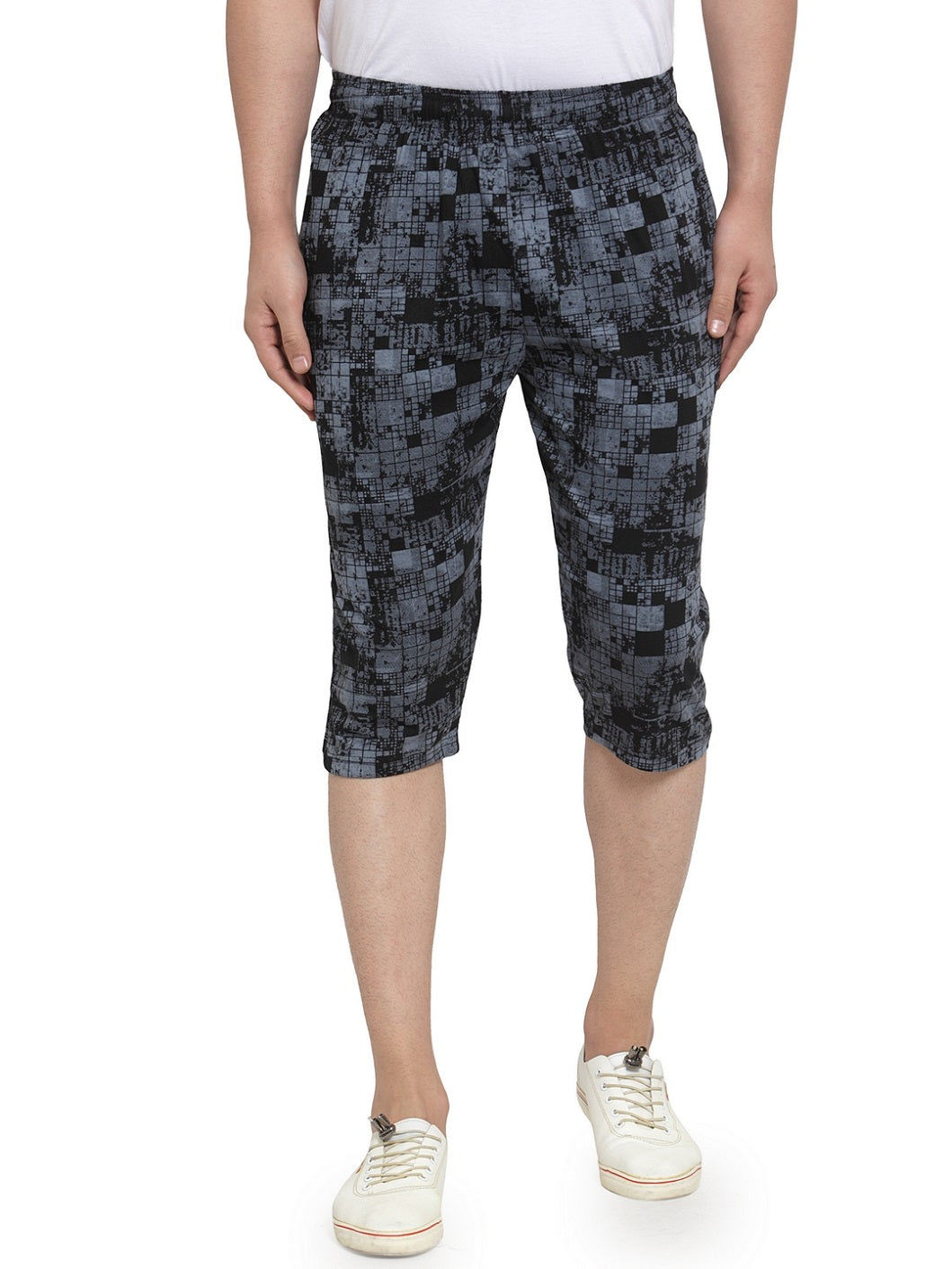 Men's Cotton Three Fourth Capri Shorts With Two Zippered Pockets