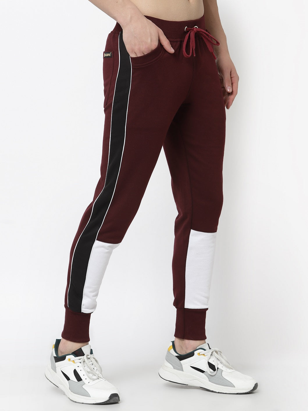 Buy men's top,bottom, yoga and thermal sports wear online in india