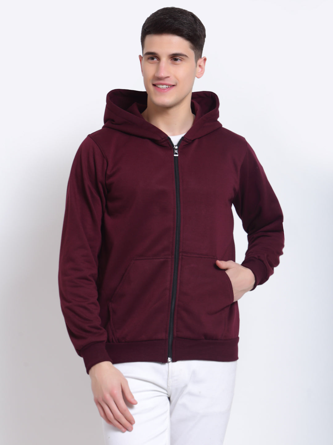 Buy men's top,bottom, yoga and thermal sports wear online in india