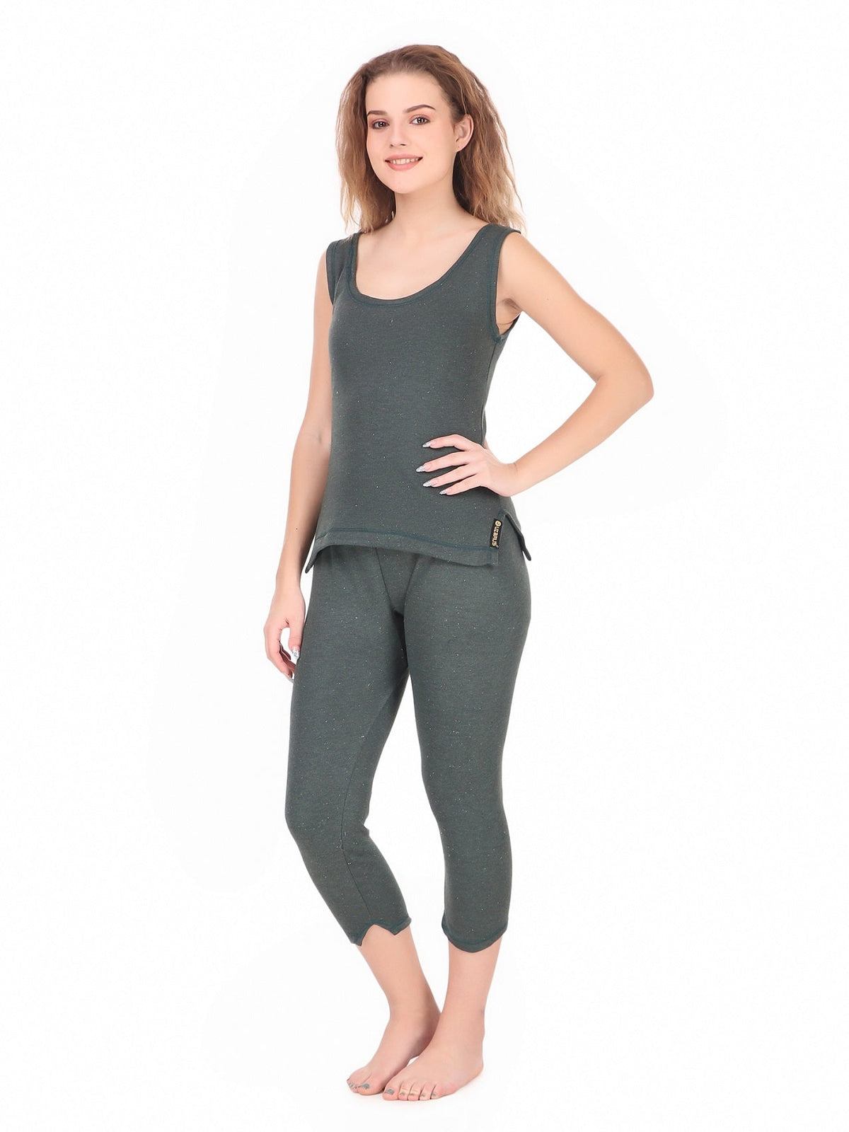 WOMEN'S CUT SLEEVES THERMAL TOP AND BOTTOM SET
