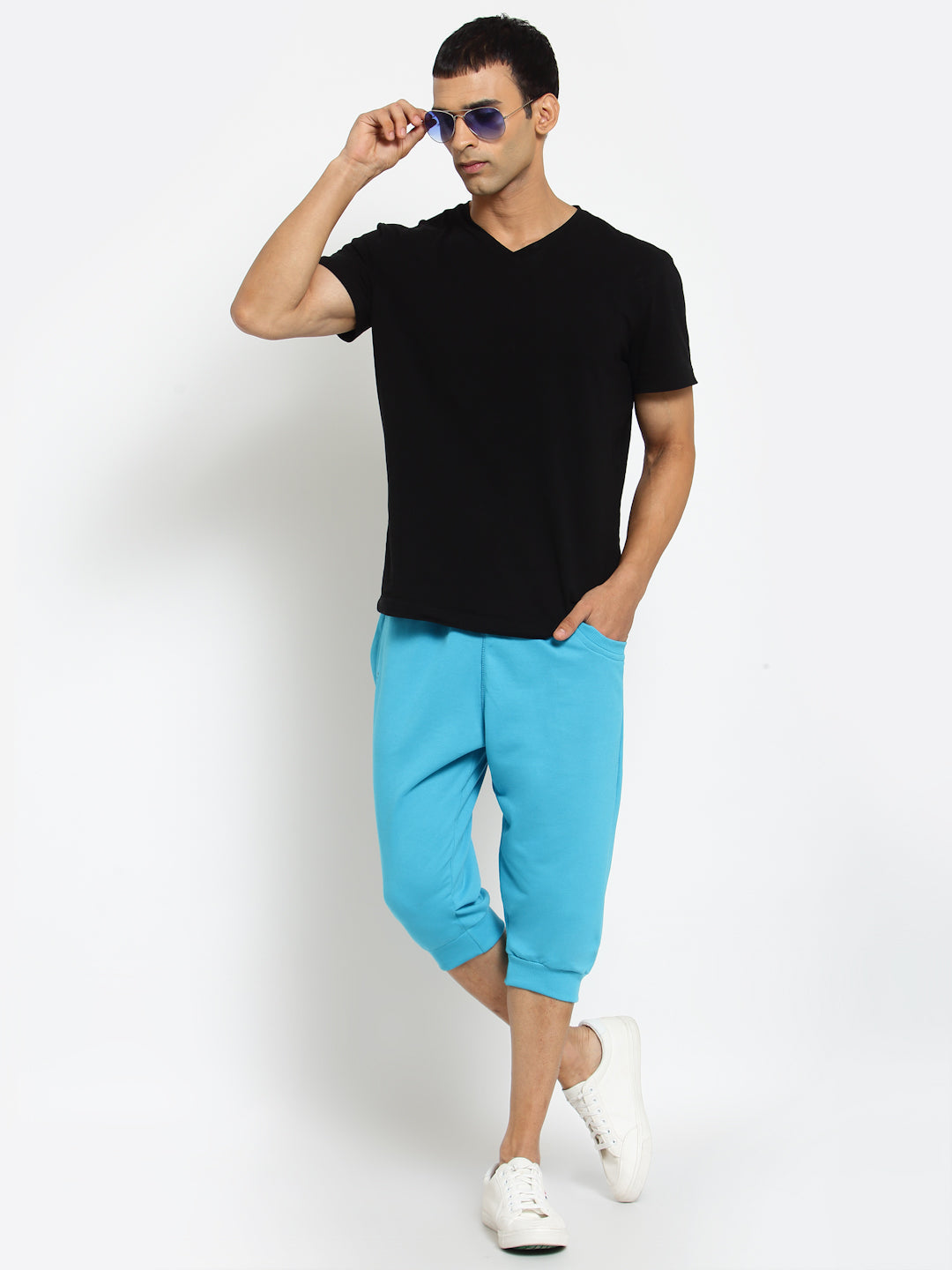 Men's Cotton Three Fourth Capri Shorts With Two Zippered Pockets