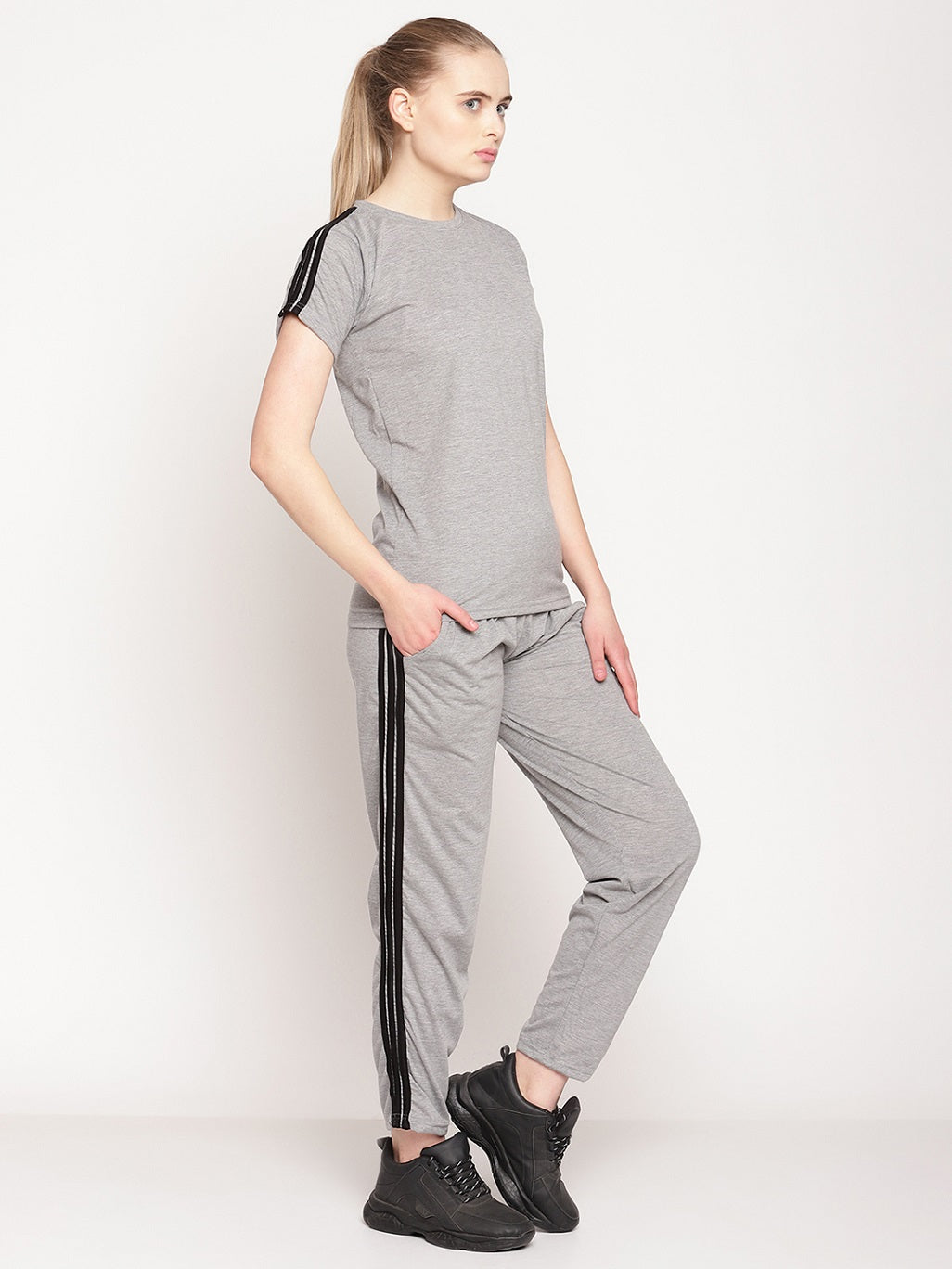 UZARUS Women's Cotton Set of Top and Pyjama