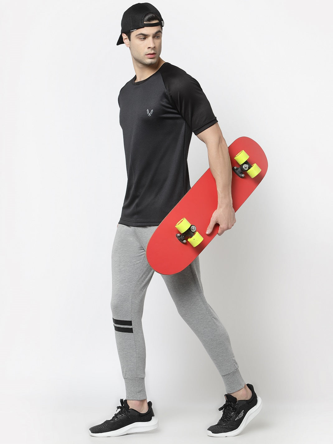 Buy men's top,bottom, yoga and thermal sports wear online in india