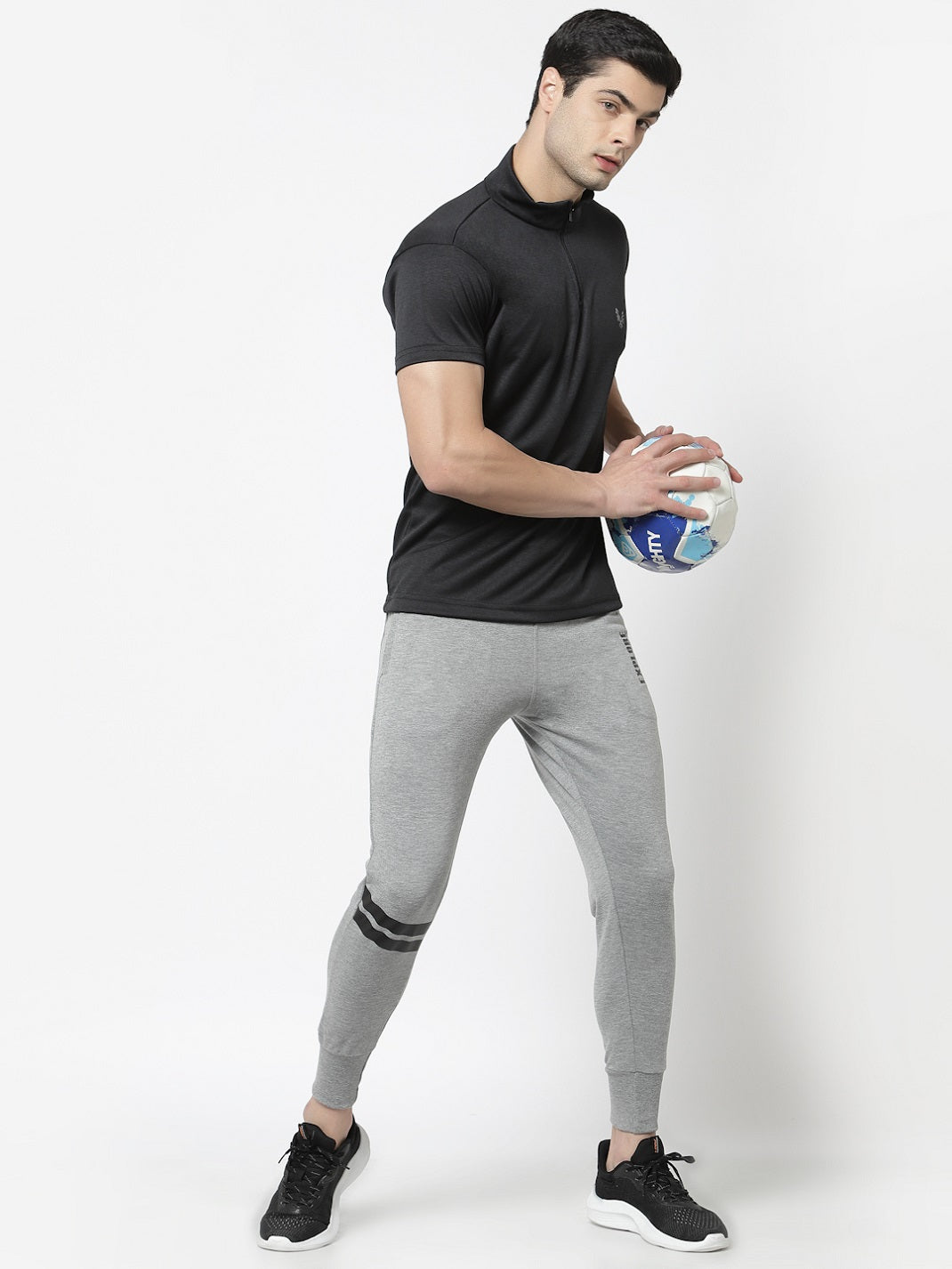 Buy men's top,bottom, yoga and thermal sports wear online in india
