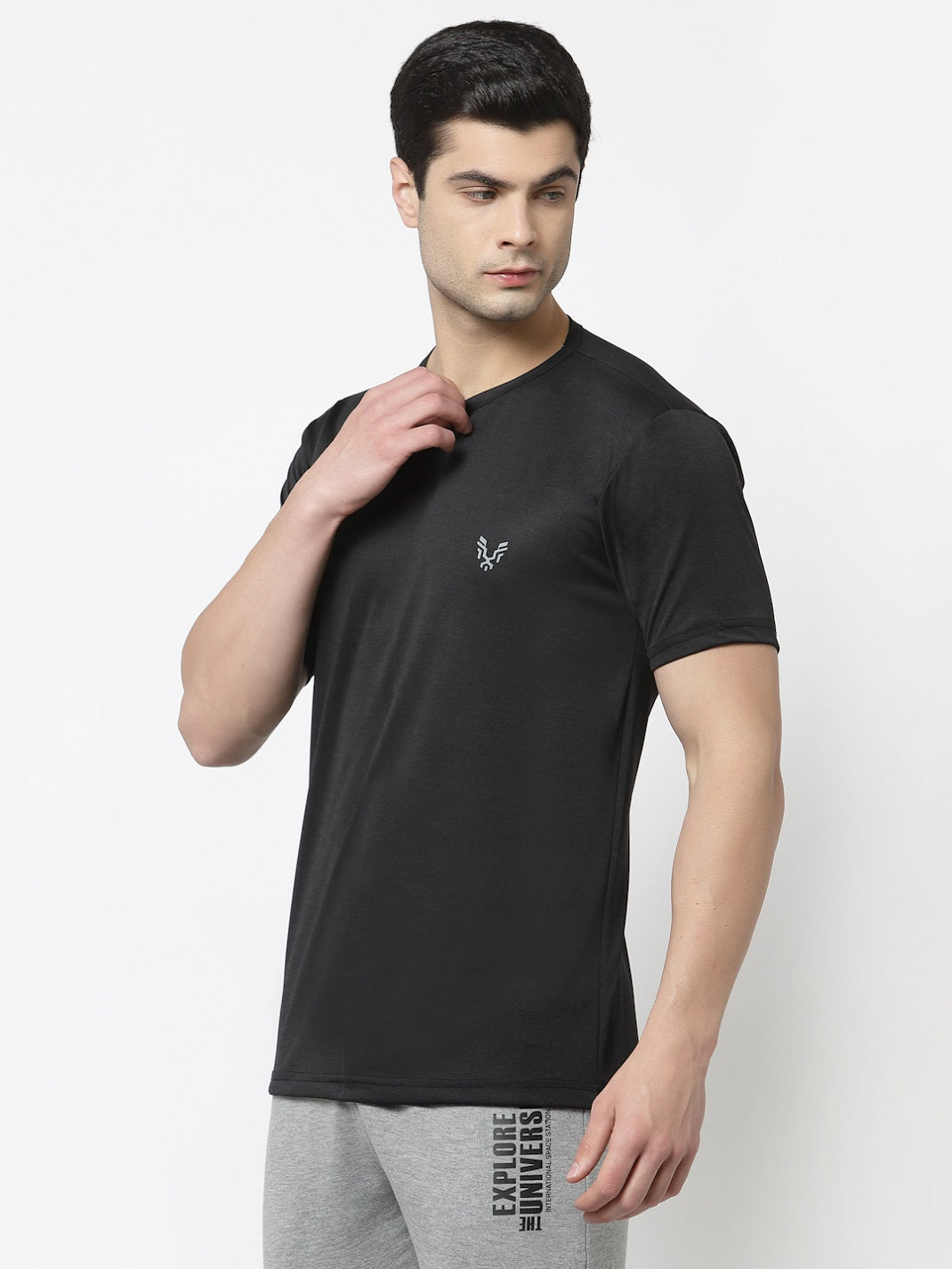Buy men's top,bottom, yoga and thermal sports wear online in india