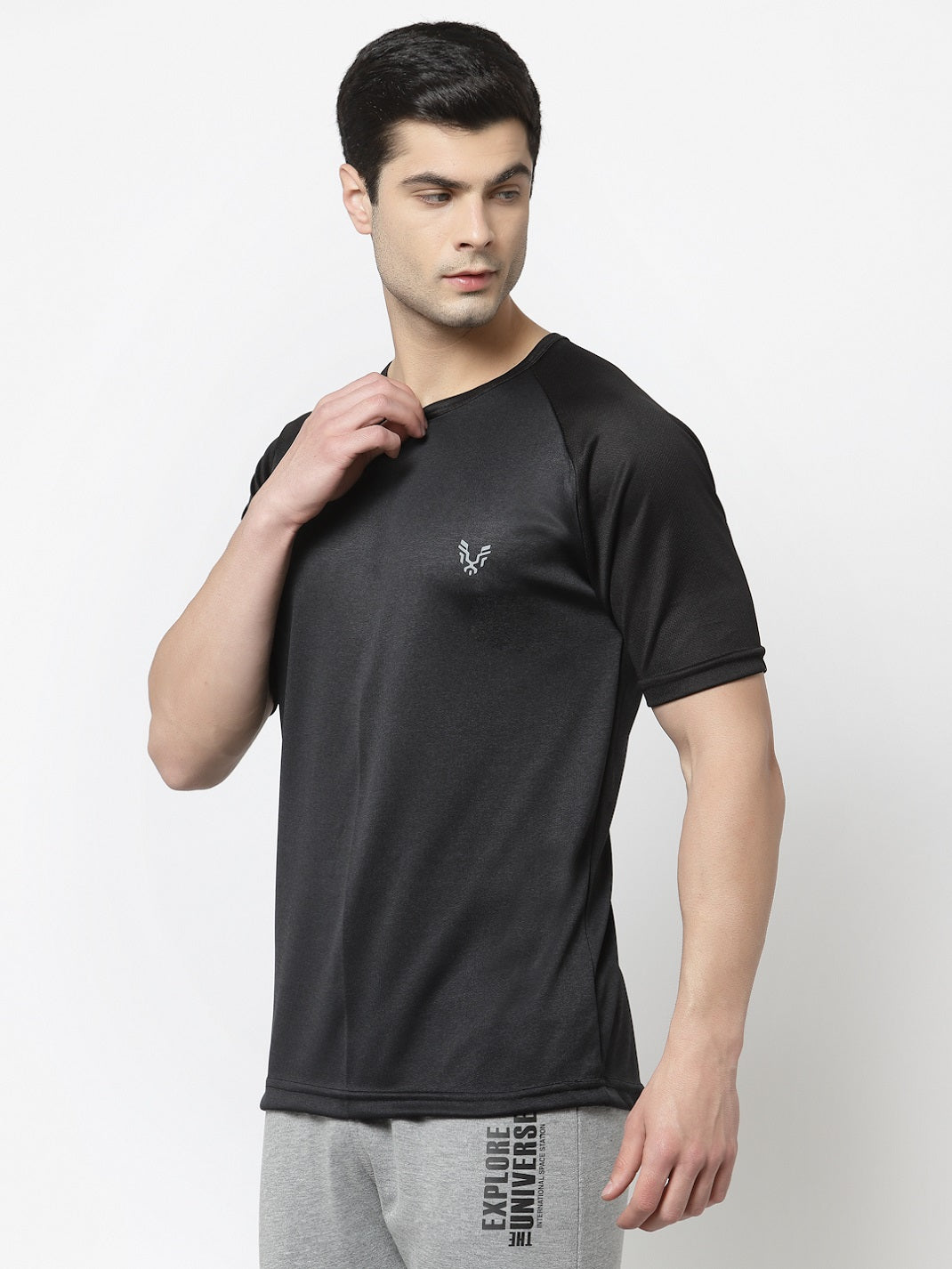 Buy men's top,bottom, yoga and thermal sports wear online in india