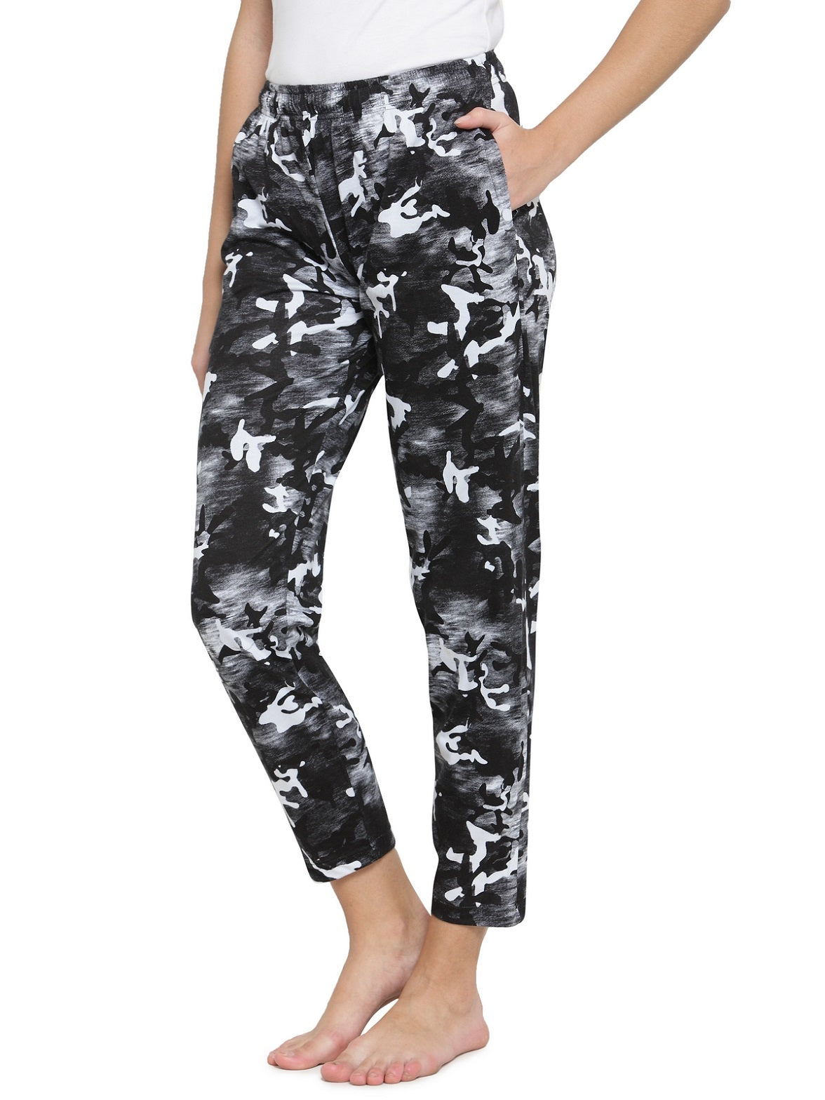 Uzarus Women's Cotton Track Pants With 2 Zippered Pockets