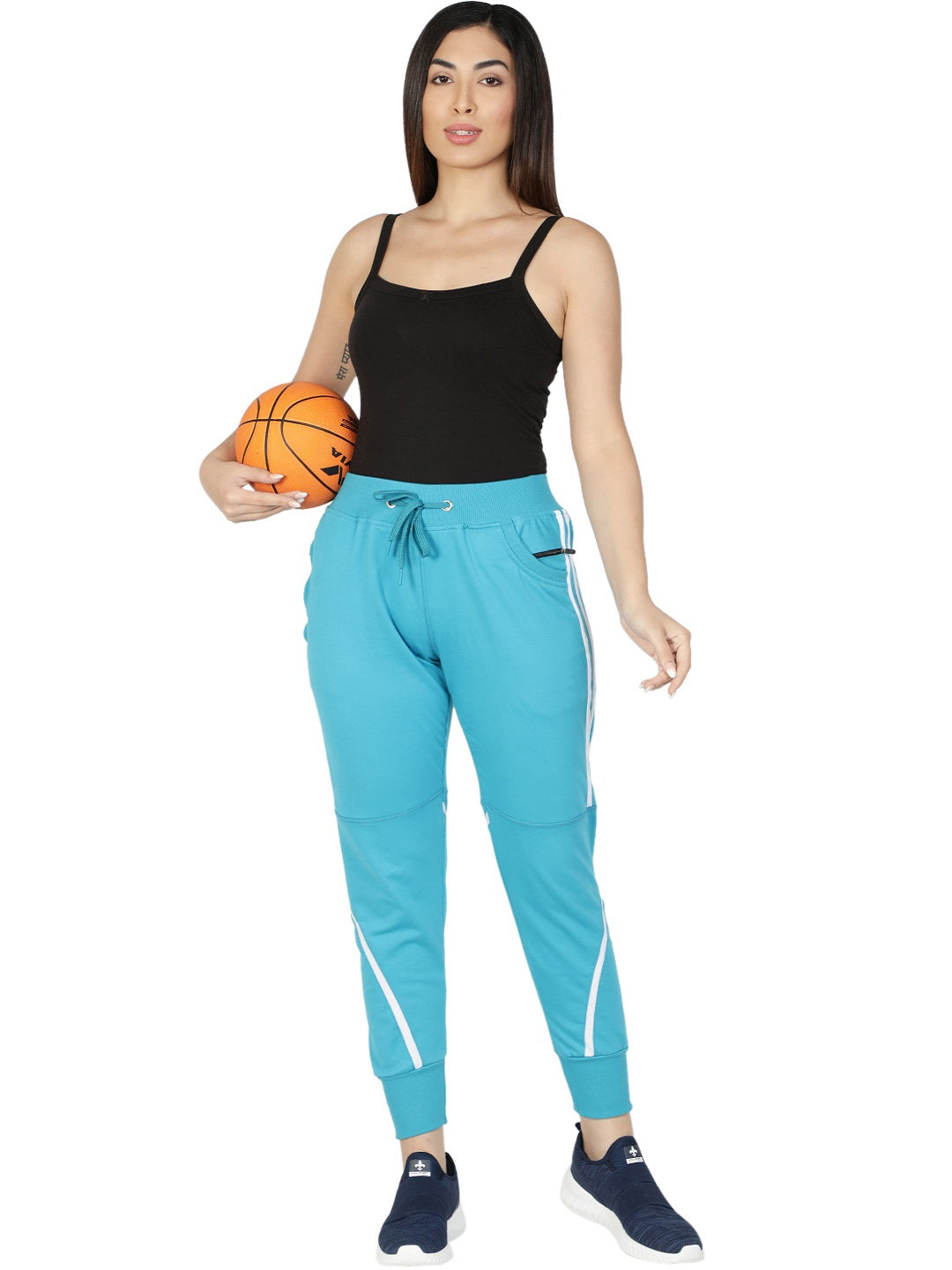 Buy women's top,bottom, yoga and thermal sports wear online in india 