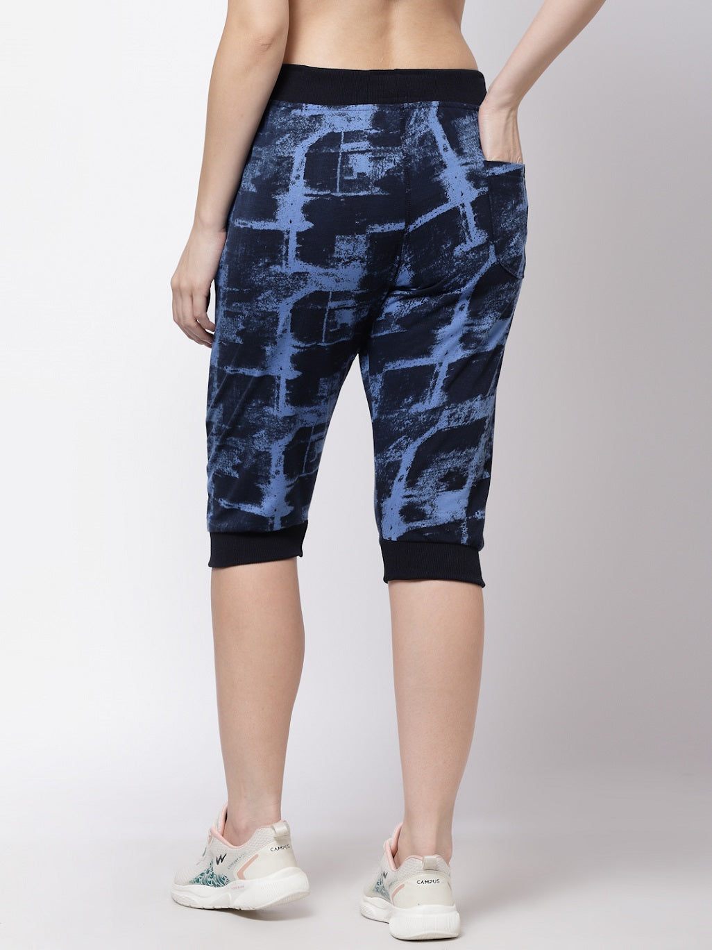 Women's Cotton Three Fourth Capri Shorts With Two Zippered Pockets