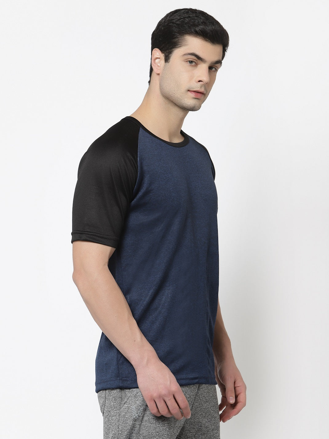 Buy men's top,bottom, yoga and thermal sports wear online in india
