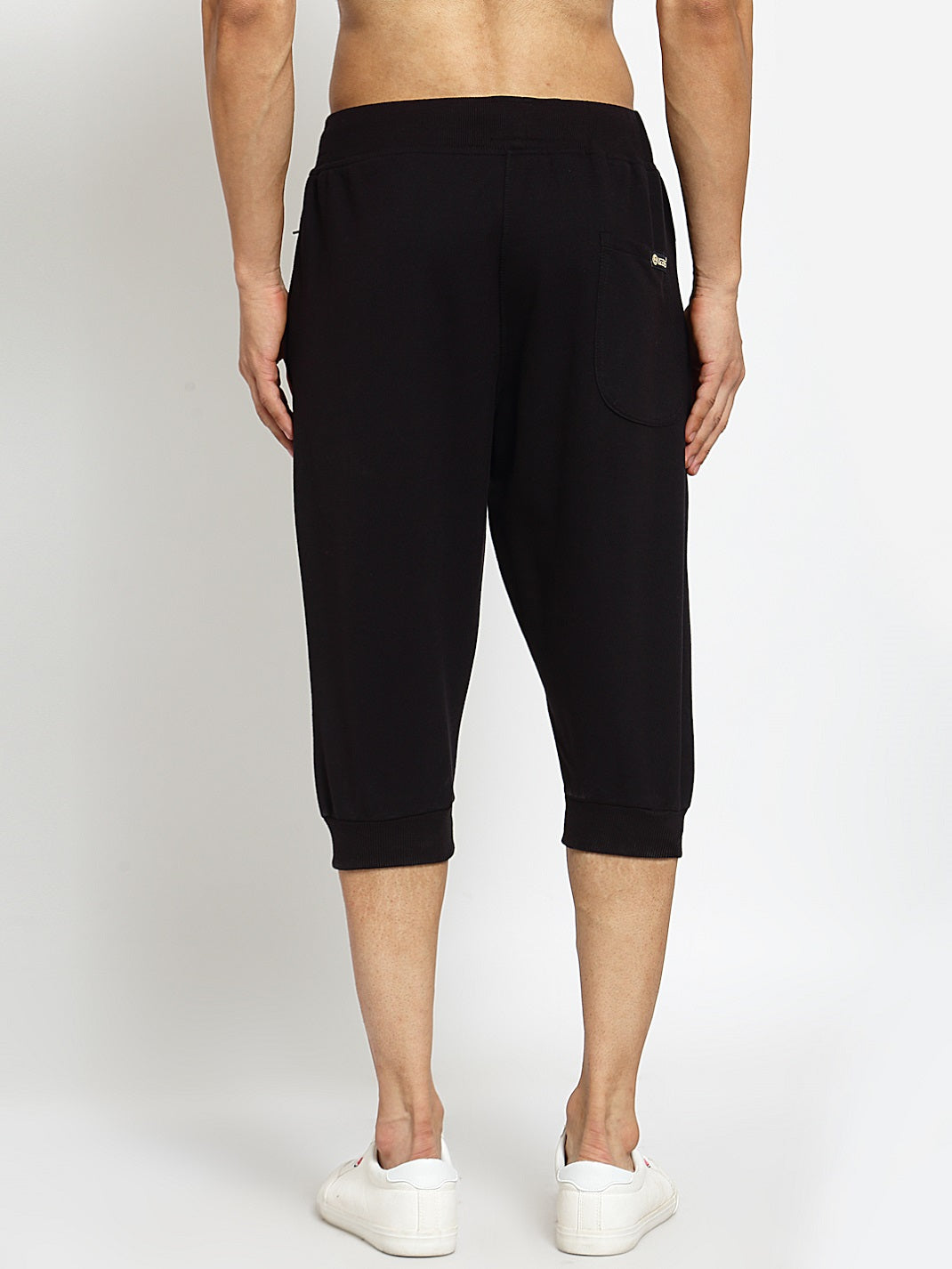 Buy men's top,bottom, yoga and thermal sports wear online in india