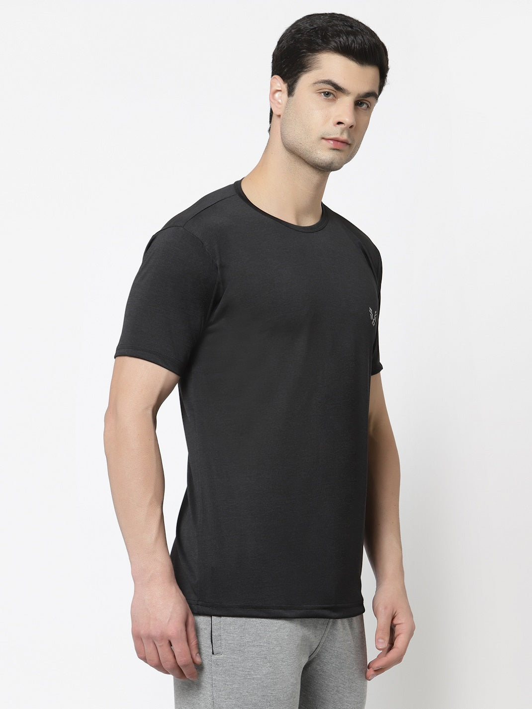 Buy men's top,bottom, yoga and thermal sports wear online in india