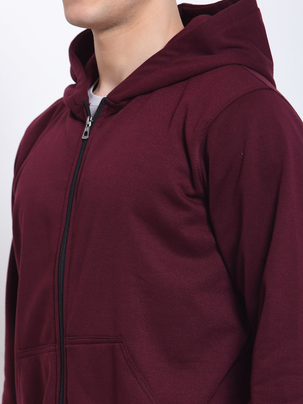 Buy men's top,bottom, yoga and thermal sports wear online in india
