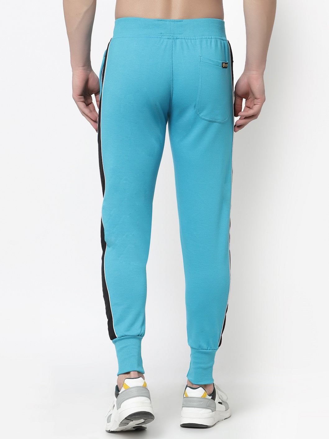 Buy men's top,bottom, yoga and thermal sports wear online in india