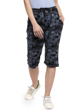 Women's Cotton Three Fourth Capri Shorts With Two Zippered Pockets