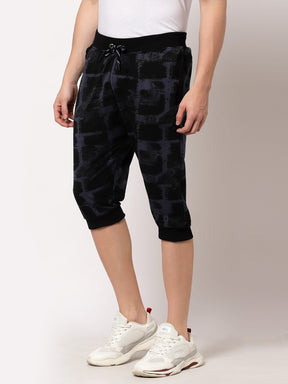 Men's Cotton Three Fourth Capri Shorts With Two Zippered Pockets