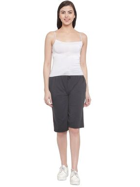 Women's Cotton Three Fourth Capri Shorts With Two Zippered Pockets