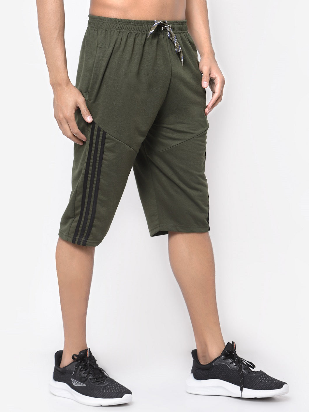 V D Sales, Designer Black 3/4 Track Pant/Bermuda/Three Quarter/Three  Fourth/Capri with Zipped Pockets- for Men-XL : Amazon.in: Clothing &  Accessories