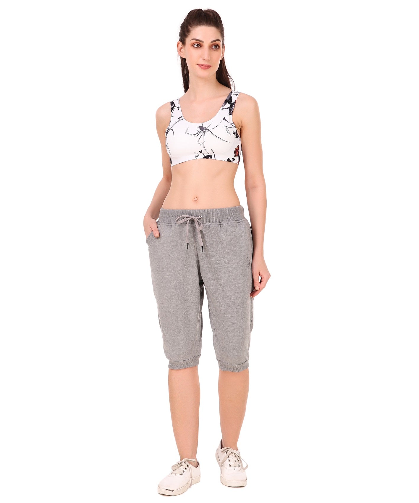 Women's Cotton Three Fourth Capri Shorts With Two Zippered Pockets