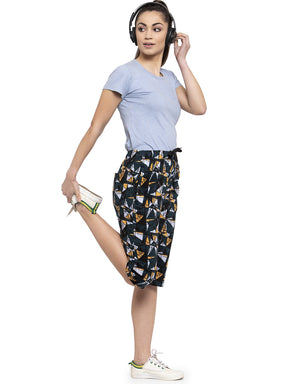 Women's Cotton Three Fourth Capri Shorts With Two Zippered Pockets