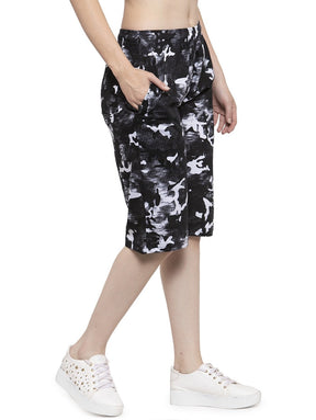Women's Cotton Three Fourth Capri Shorts With Two Zippered Pockets