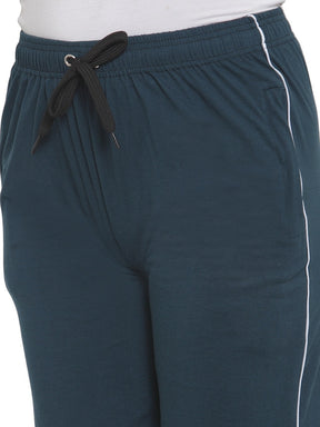 Women's Cotton Three Fourth Capri Shorts With Two Zippered Pockets