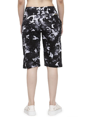 Women's Cotton Three Fourth Capri Shorts With Two Zippered Pockets