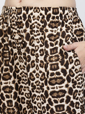 UZARUS Women's Animal Print Tie-Dye Strechable Capri 3/4th Shorts